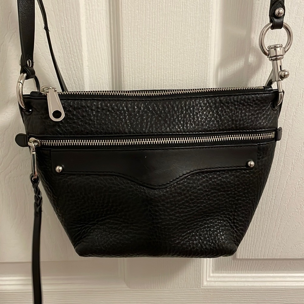 Medium Sized Rebecca Minkoff Purse!